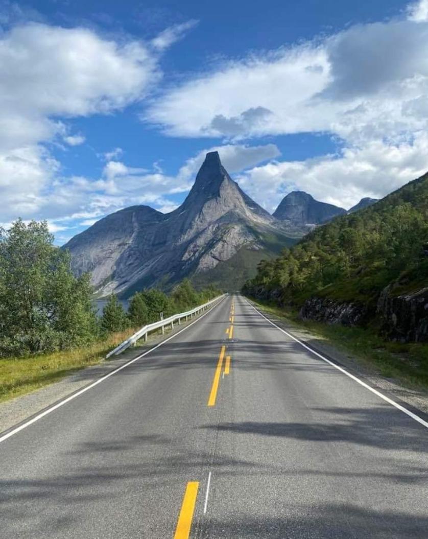 Koselig Leilighet I Narvik Sentrum 5 Soveplasser Gratis Parkering Og Gratis Internett Exterior photo